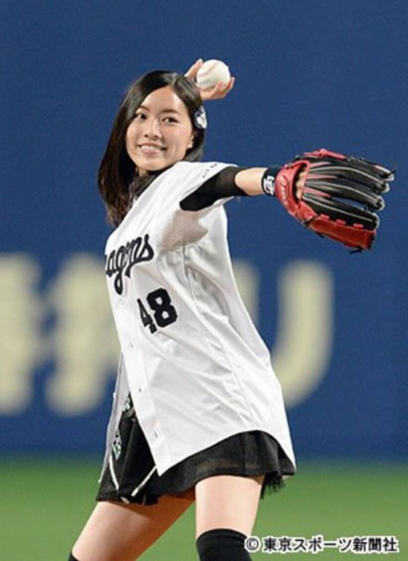 始球式を行った松井珠理奈