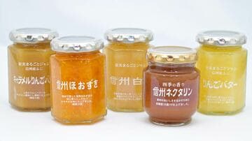 高価格帯PBツルヤプレミアムには信州産フルーツを使ったジャムがたくさんある