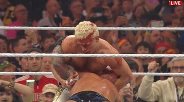 コーディ・ローデス（上）はランディ・オートンをクロスローズで葬った（©AbemaTV, Inc.）