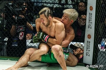 青木がポイントに挙げたと神龍が扇久保のバックを取るシーン