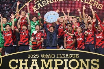 歓喜の鬼木監督