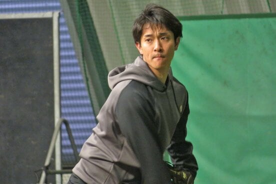 ファーム施設で自主トレを公開したソフトバンク・柳町達