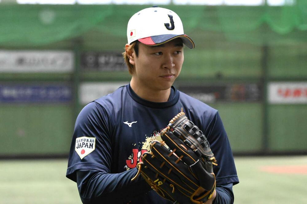 チェコ戦に先発する高橋宏斗（代表撮影）