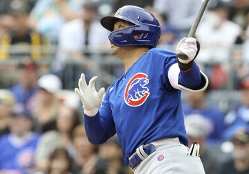  安打をはなつ鈴木誠也（ロイター）