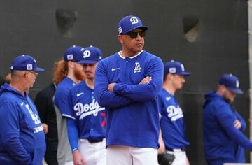 ドジャースのデーブ・ロバーツ監督（ロイター）