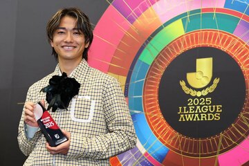 ベストイレブンの柏・小泉佳穂