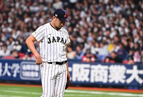 初回にいきなり３点を失い、肩を落とすエンゼルス・菊池雄星