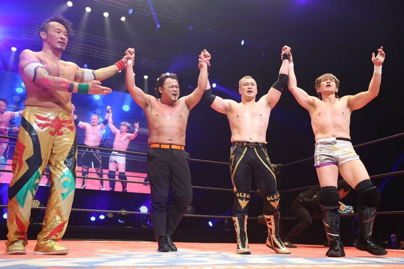 7・1有明の５周年大会には、ノアから丸藤正道(左)らも参戦した
