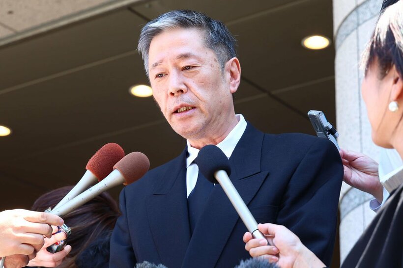 取材に応じた若山騎一郎