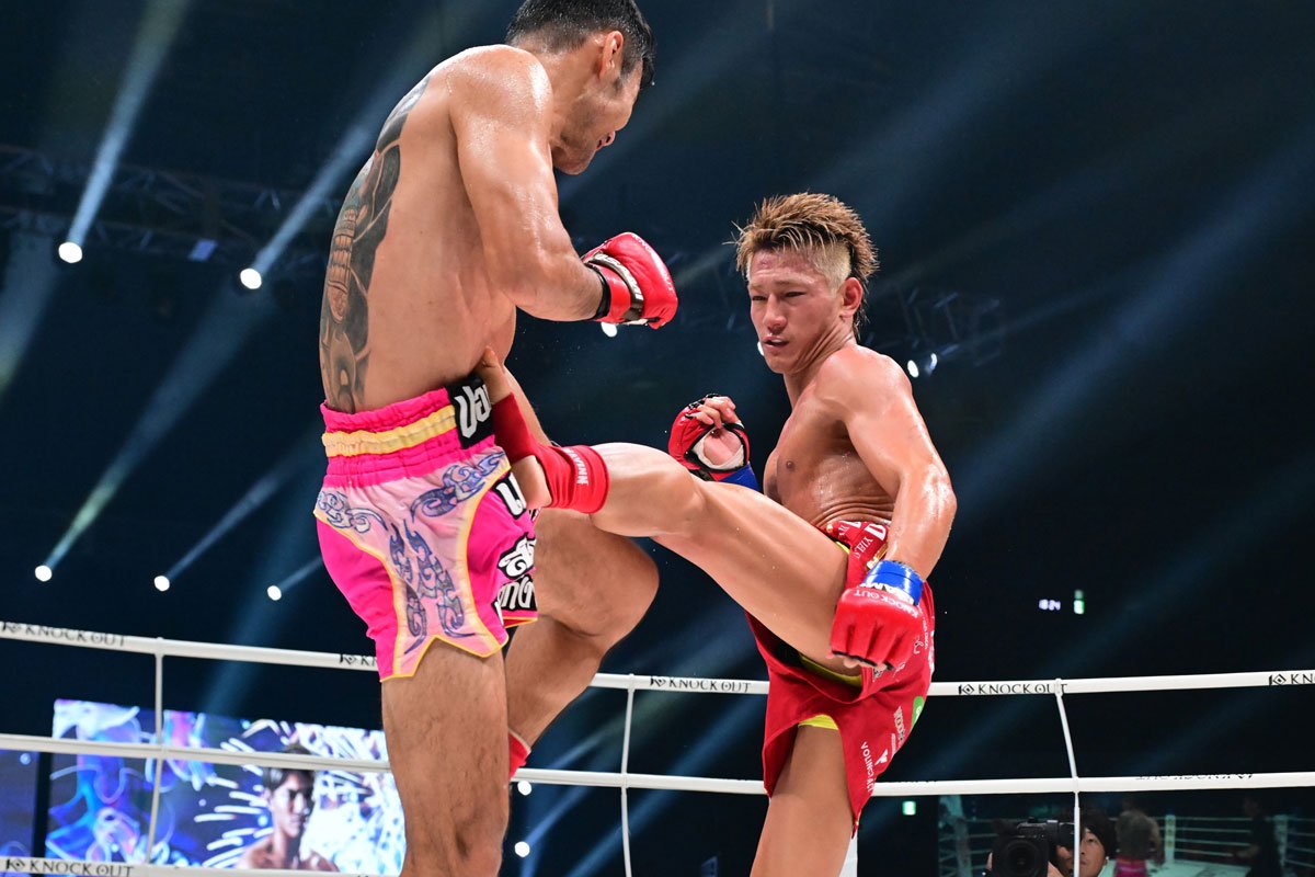 写真：【KNOCK OUT】龍聖 王座決定戦制し赤＆黒のベルト統一「新しい