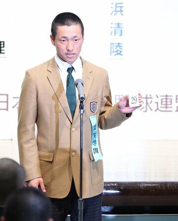 センバツ組み合わせ抽選会に出席した滋賀学園