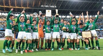 第102回全国高校サッカー選手権を制した青森山田（2024年）