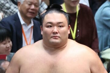 朝乃山