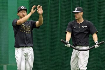 交流戦でも主砲・佐藤輝明(右)とともに活躍が期待される阪神のドラフト１位・立石正広
