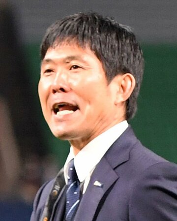  気合十分の森保一監督（東スポWeb）