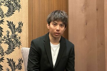 祝勝会に出席した平野流佳