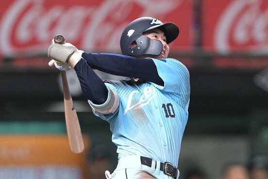 バットでも気を吐く西武・小島大河