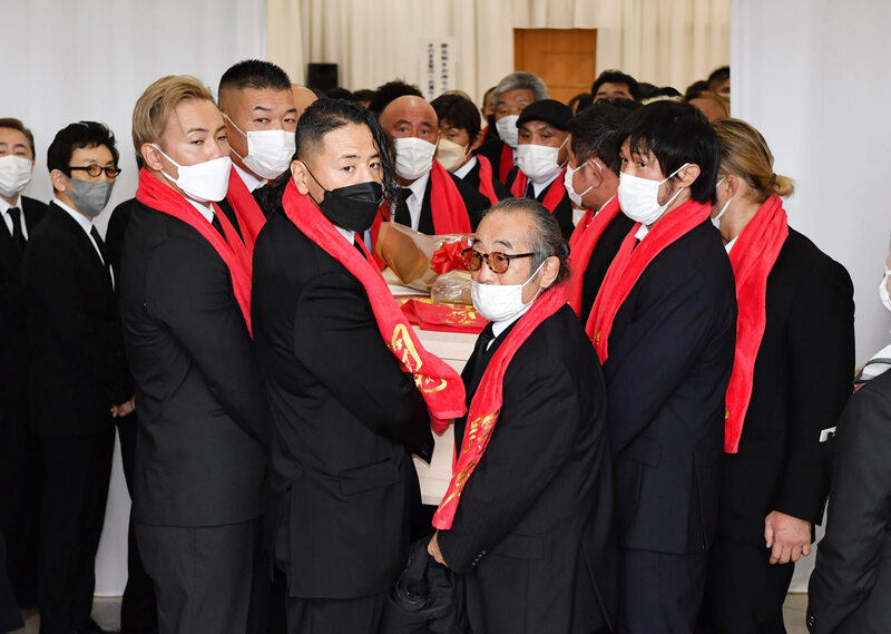 猪木さん告別式で弟子たちに最後の試練　小川直也氏「ひつぎがハンパなく重たくて…」 | 記事 | 東スポWEB