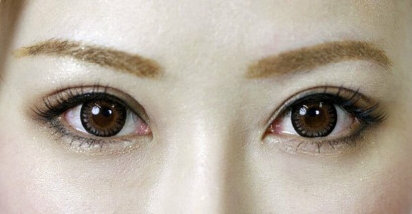  目と眉毛の写真を見て、その人物の心を読み取るテストを行うと…