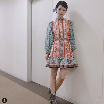  剛力彩芽がミニワンピ姿（インスタグラム＝@ayame_goriki_officialから）