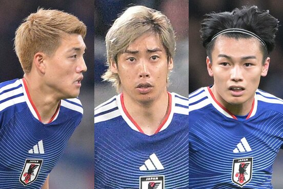 左からMF堂安律、MF伊東純也、FW上田綺世
