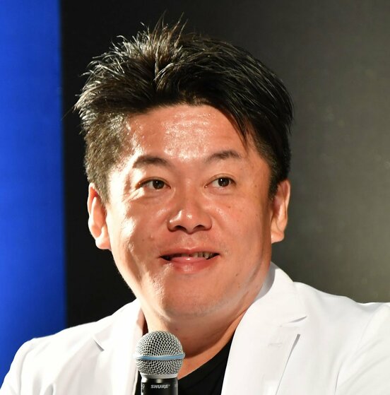 持論を展開したホリエモン(東スポWeb)