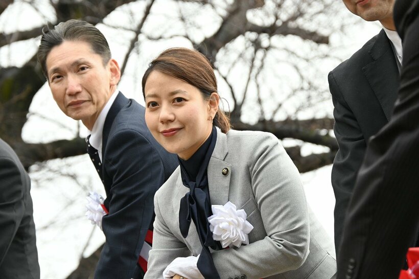 「背割堤さくら植樹記念セレモニー」に出席した川田市長