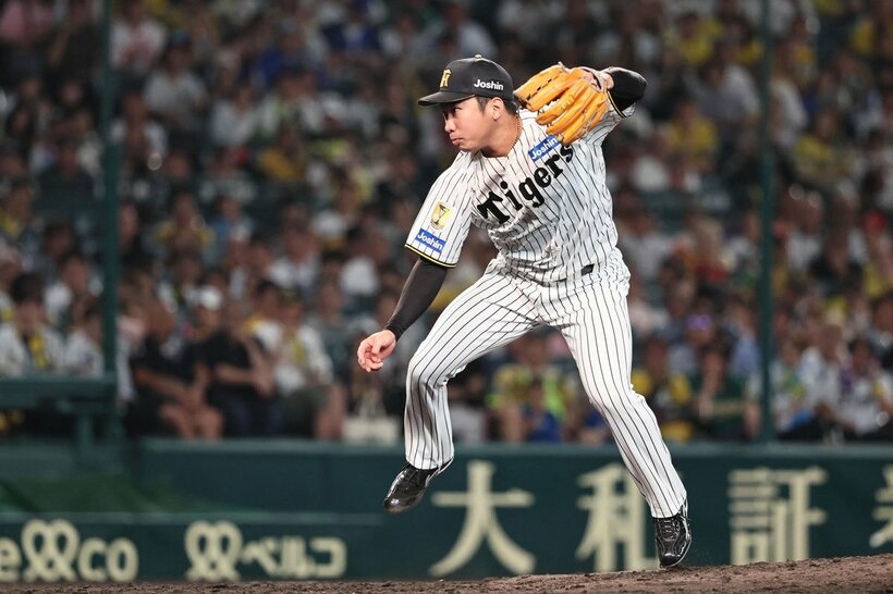 ８回に待望の今季初登板を果たし、無失点に封じた阪神・石井大智