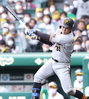  ３回、口火の追撃打を放った巨人・松原（東スポWeb）