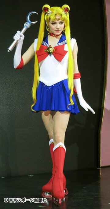  セーラームーンに変身したメドベージェワ