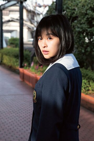  森七菜の制服ショット（提供写真）