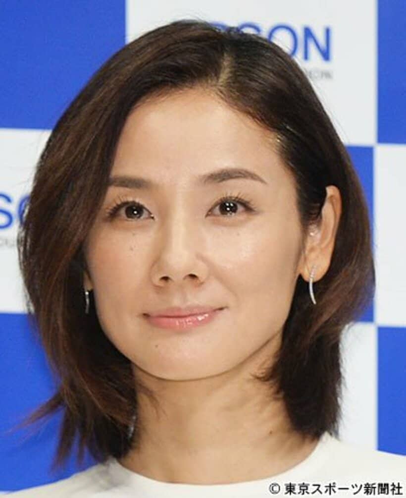  女優の吉田羊