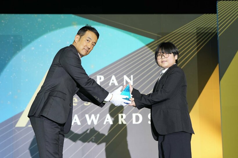 弱冠１０歳のゆうき（右） ⒸJAPAN eSPORTS AWARDS