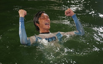 ボートレースメモリアルに優勝し水神祭を行った峰竜太