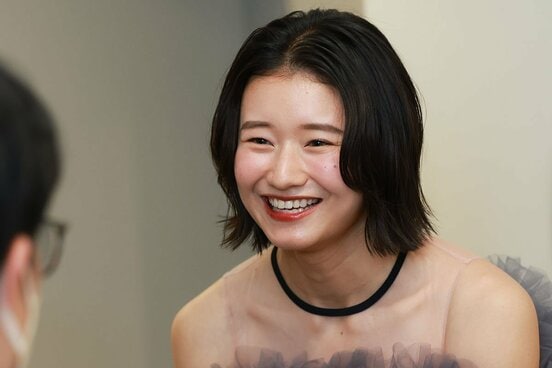 インタビューに答える田中佑美