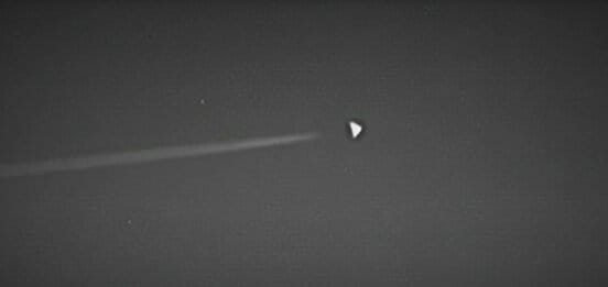 オッテソン氏がエリア５１上空で撮影したUFO（ユーチューブチャンネル「アンキャニー・エクスペディション」から）