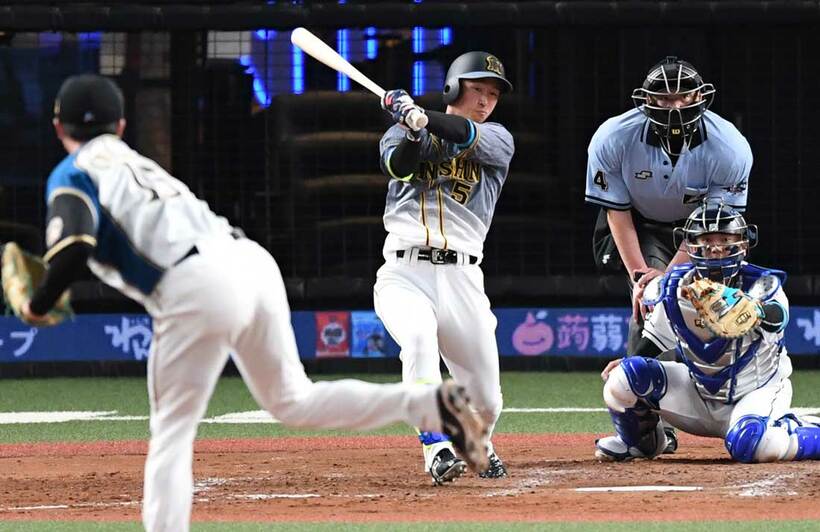  ５回にタイムリーを放った阪神・近本