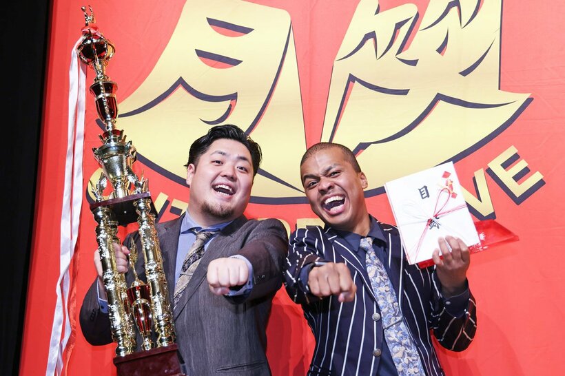 優勝したセンチネルの齋藤大誠(左)とトミサット