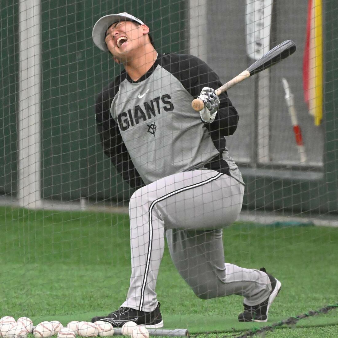 悶絶する石塚裕惺