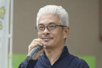 小塚祥吾氏