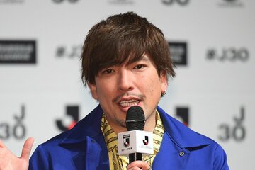 表紙に登場するりんたろー。