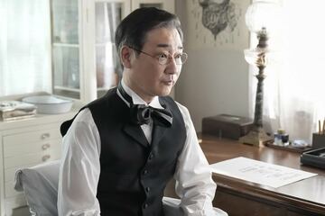 名医・黒田を演じた安井順平（NHK提供）