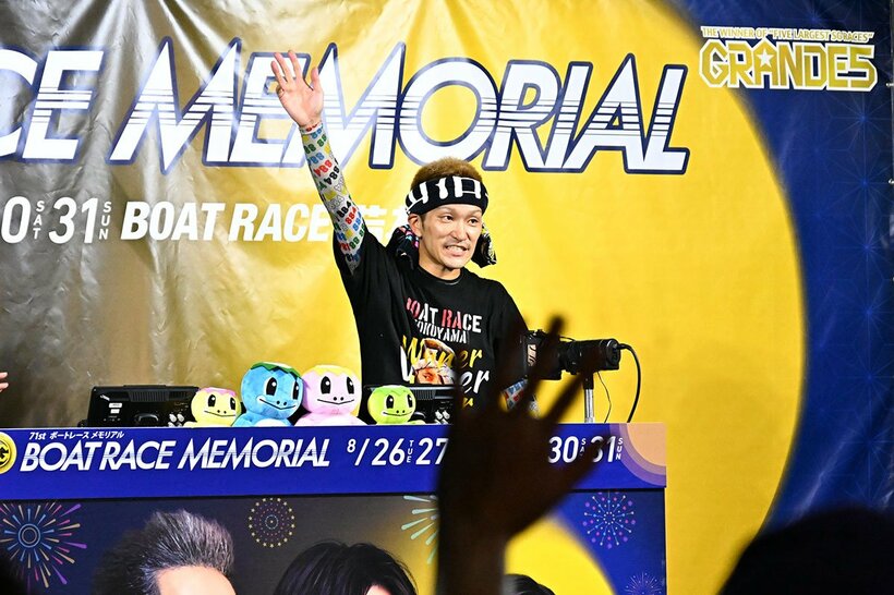 ９Ｒを勝ち公開勝利者インタビューに登場した西山貴浩