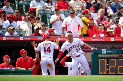 写真：【MLB】トラウト連続死球で本拠地騒然 エンゼルス5割復帰が