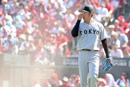 ４回裏に得点を許した巨人・赤星優志