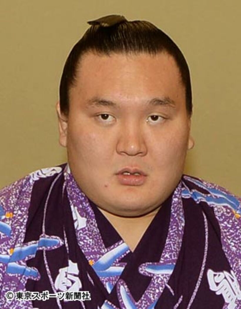 理由を明かさない白鵬