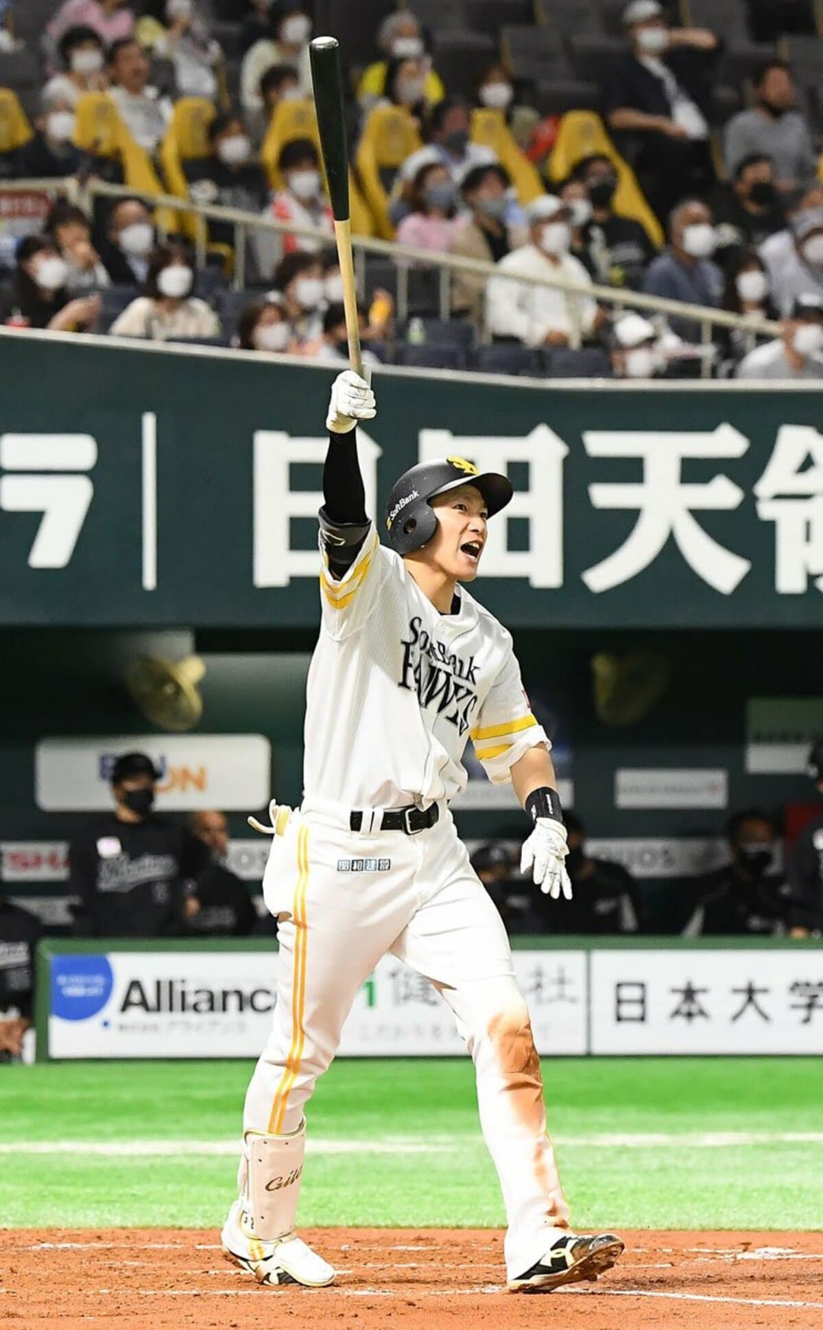 ソフトバンク・柳田が豪快すぎる特大7号アーチ「完璧に捉えることが
