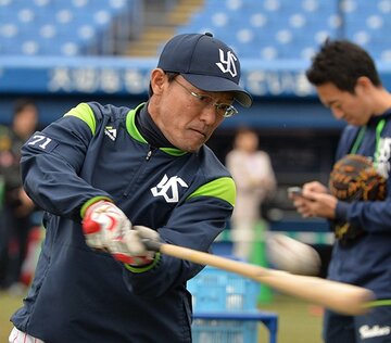  ヤクルトを退団することになった河田外野守備走塁コーチ