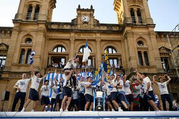 スペイン国王杯を制したレアル・ソシエダード（ロイター）