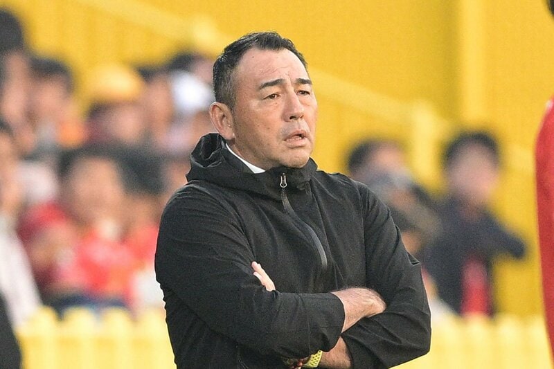 今季限りの退任が決まった長谷川健太監督